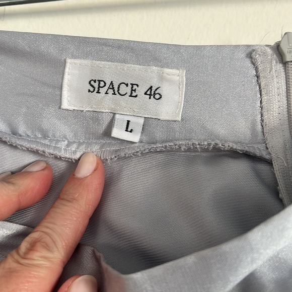 Mint Tulle midi skirt. - Picture 3 of 7